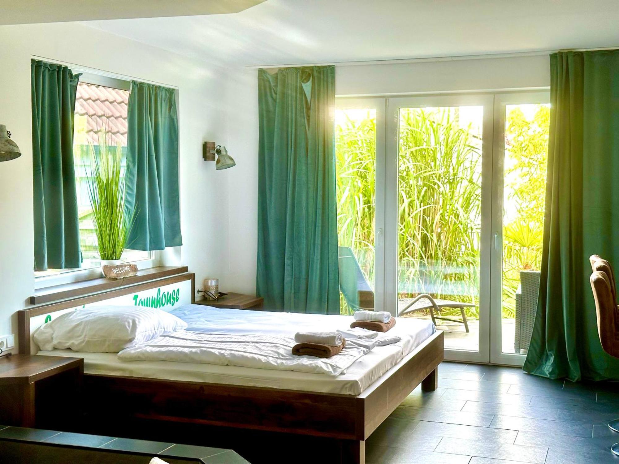 Seaside-Townhouse Aparthotel Timmendorfer Strand Ngoại thất bức ảnh